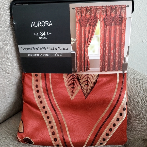 Set of 2 54in×84in Curtains - Picture 3 of 4